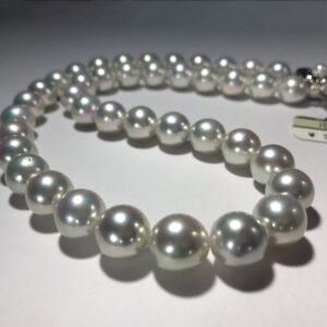 Akoya Pearl necless (アコヤ真珠ネックレス）